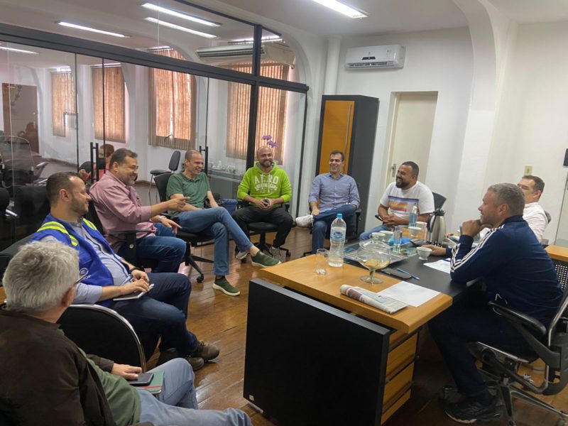 Prefeito Rodrigo Drable recebe em seu gabinete o deputado estadual André Lazaroni – Barra Mansa