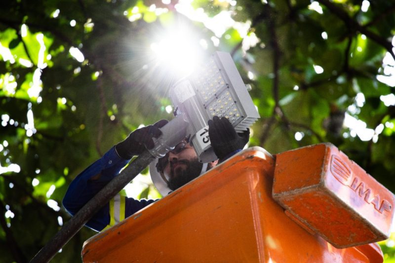 novas lâmpadas de LED começam a ser instaladas em Volta Redonda