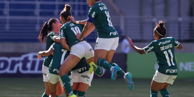 Palmeiras atropela São José e retoma a ponta do Brasileiro Feminino