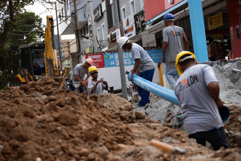 Obras de infraestrutura da Rua 33 avançam em Volta Redonda