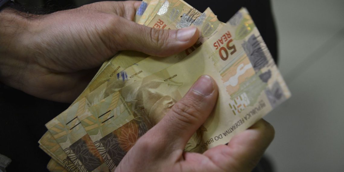 Caixa começa a pagar parcela de junho do Auxílio Brasil