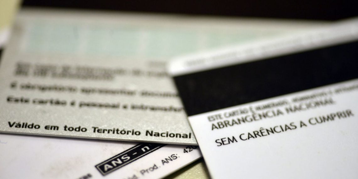 ANS suspende temporariamente comercialização de 70 planos de saúde