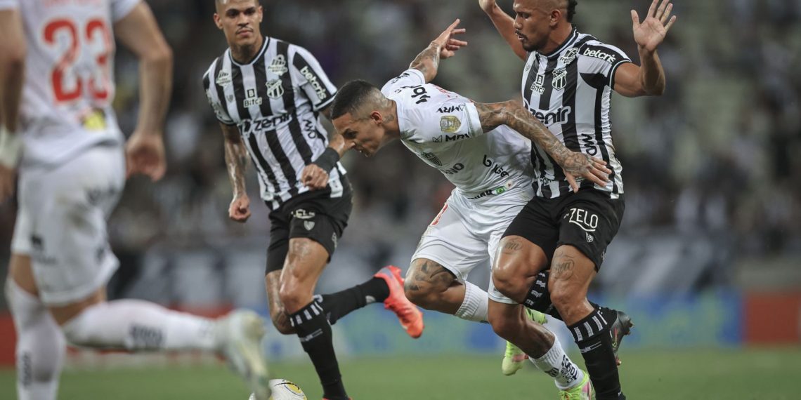 Atlético-MG fica no 0 a 0 com o Ceará no Castelão