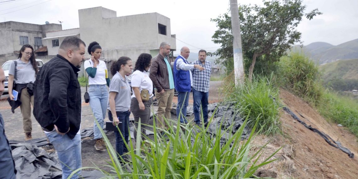 Equipe do DRM prepara laudo sobre condições da encosta que deslizou na Vila Ursulino – Barra Mansa