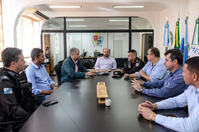 Prefeito de Barra Mansa recebe novos comandantes da Polícia Militar – Barra Mansa