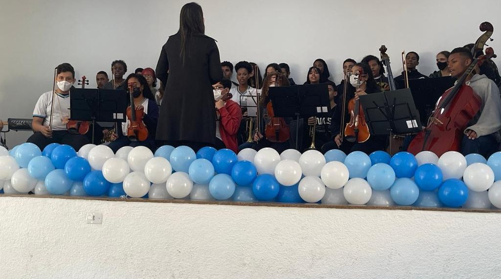 Alunos da Escola Vocacionada à Música de Barra Mansa se apresentam em Volta Redonda – Barra Mansa