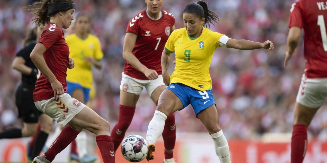 Seleção feminina perde para Dinamarca em primeiro amistoso na Europa