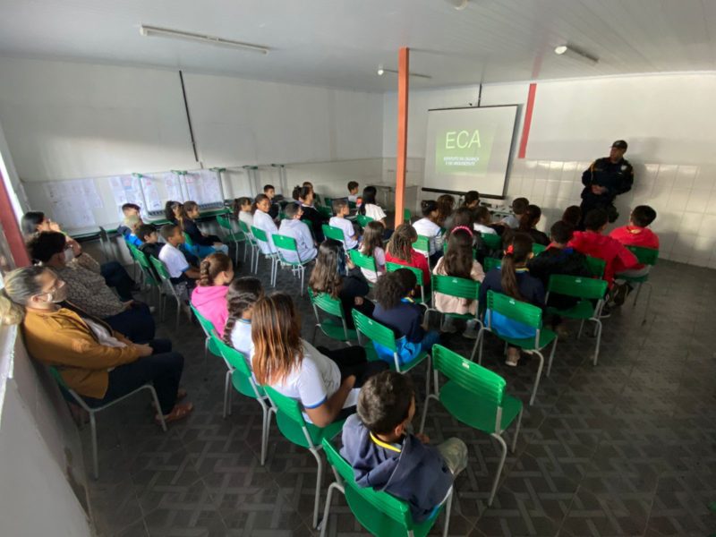 Guarda Municipal realiza instrução para alunos da rede pública – Barra Mansa