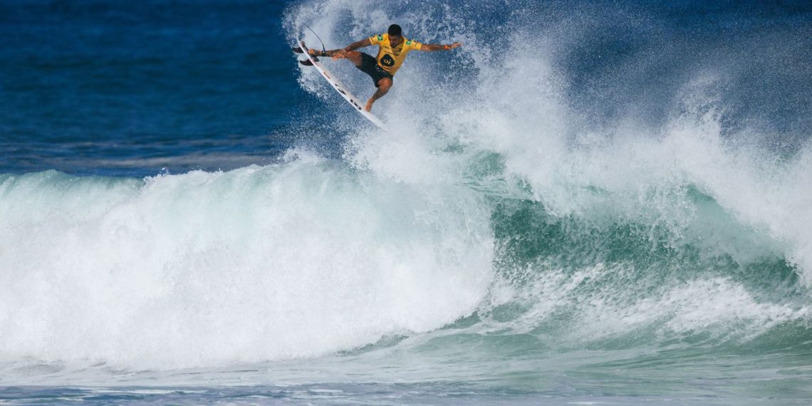 Surfe: cinco brasileiros avançam direto para 3ª fase do Rio Pro