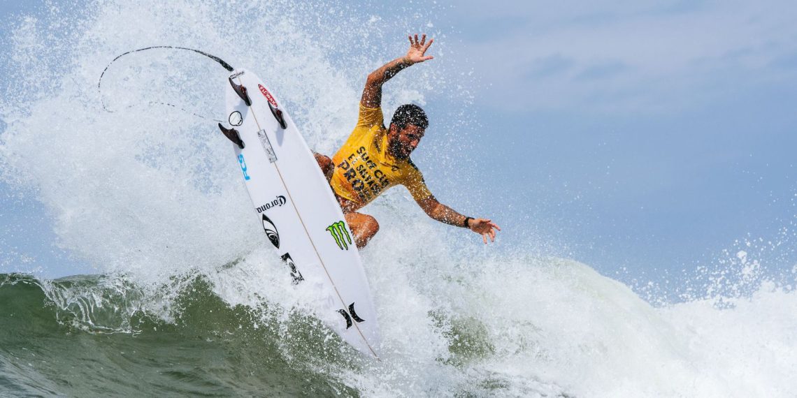 Surfe: Filipe Toledo é vice-campeão na etapa de El Salvador