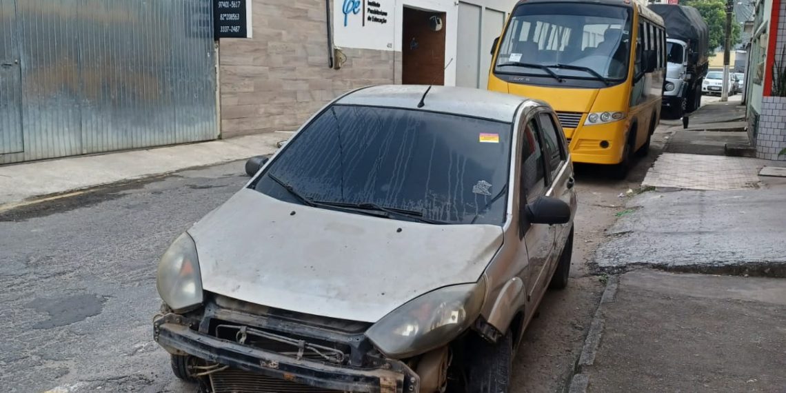 Guarda Comunitária de Volta Redonda retira das ruas 103 veículos abandonados em maio