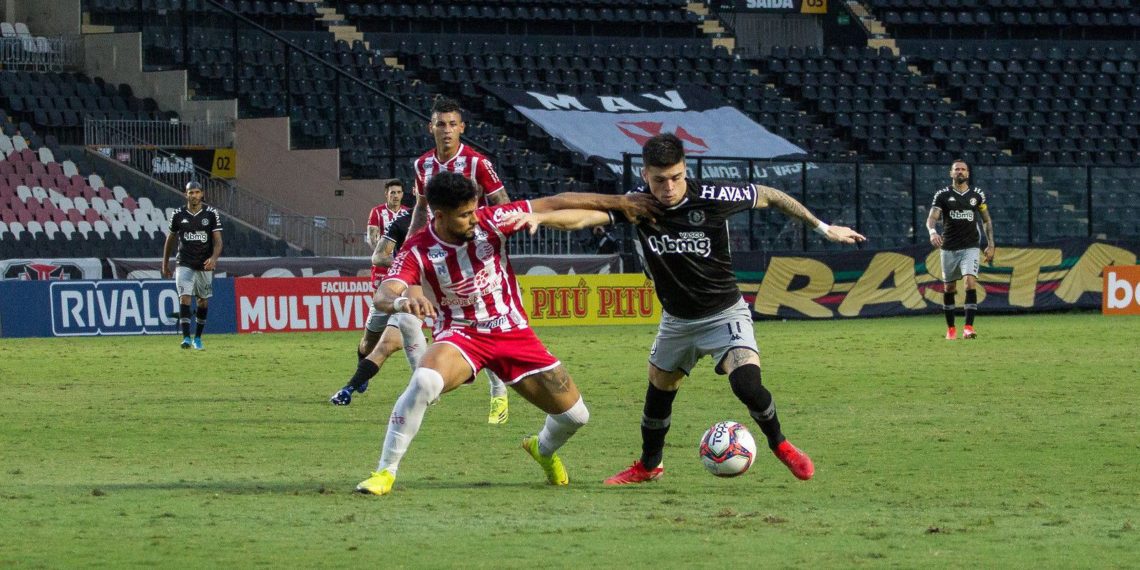 Sob comando de auxiliar, Vasco encara Náutico nesta terça fora de casa