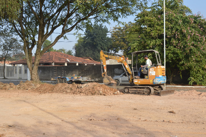 REVITALIZA RESENDE: PREFEITURA INICIA RECUPERAÇÃO DA ÁREA DE LAZER DO BAIRRO VILA SANTA ISABEL