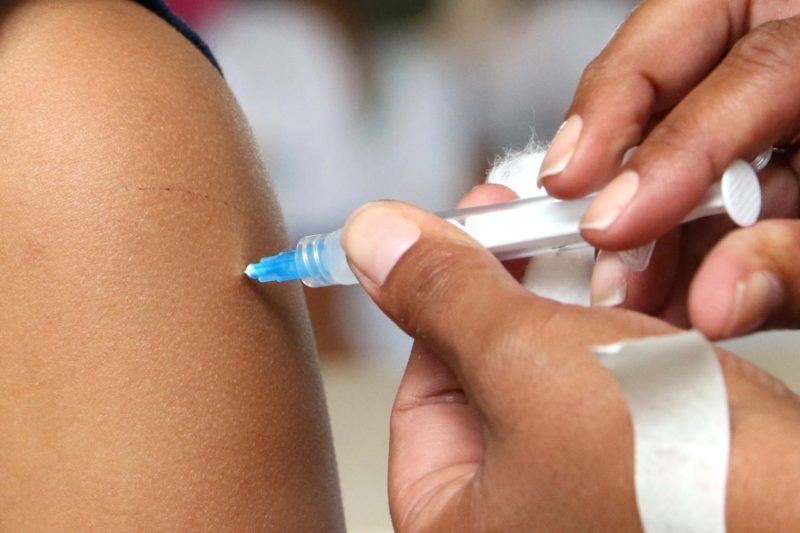 Barra Mansa avança com a vacinação contra Influenza e Covid-19 nesta segunda-feira – Barra Mansa