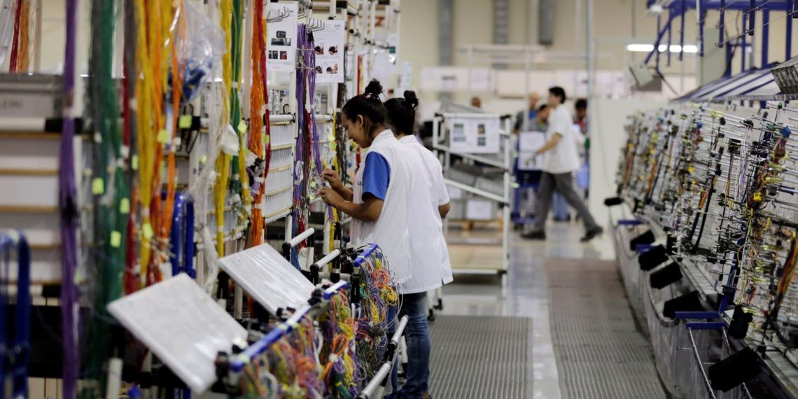 Atividade econômica cai 0,8% em maio, mostra Monitor do PIB da FGV