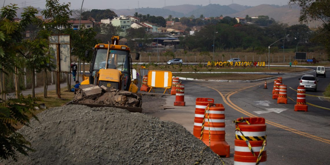 Manutenção e asfaltamento avançam em Volta Redonda
