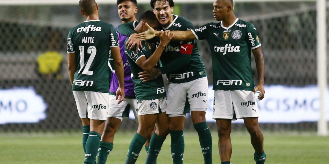 Palmeiras passeia no Allianz Parque e chega às quartas da Libertadores