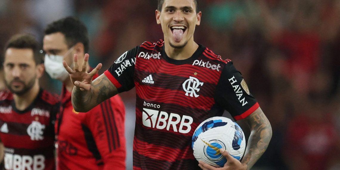 Em noite de 7 a 1, Flamengo avança na Libertadores