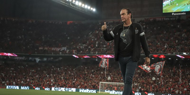 Sete meses depois, Cuca está de volta ao comando do Atlético-MG