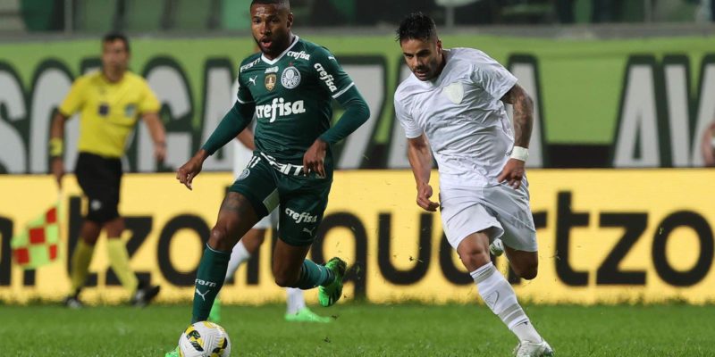 Palmeiras bate América-MG e abre vantagem na ponta do Brasileiro