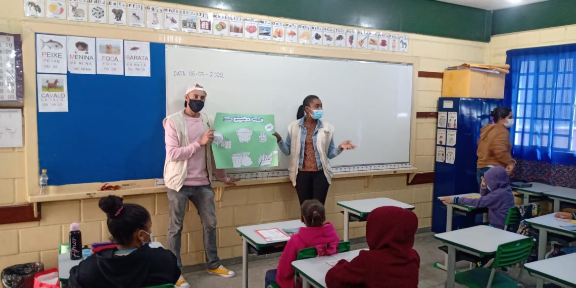 Alunos de Barra Mansa recebem orientações sobre o combate ao Aedes aegypti – Barra Mansa