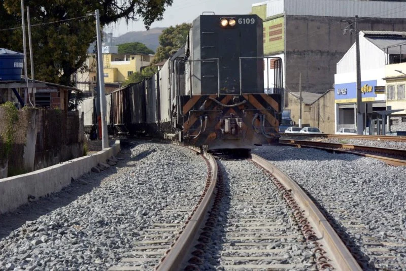Trens começam a percorrer nova linha da malha ferroviária em Barra Mansa – Barra Mansa
