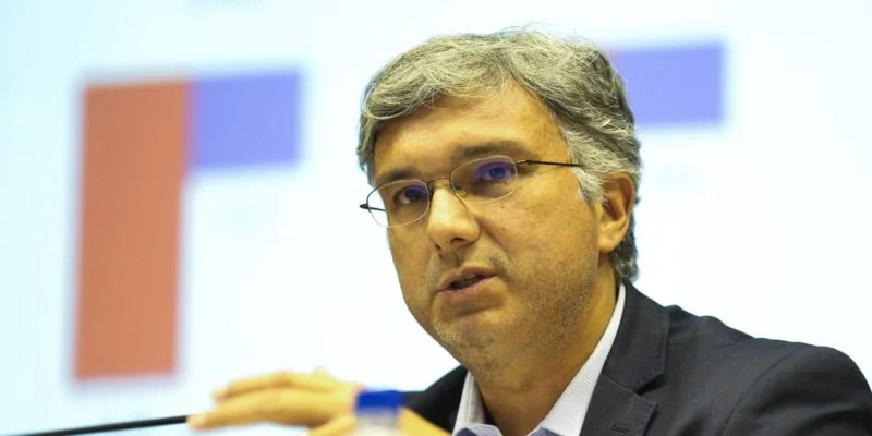 Auxílio Brasil de 2023 deverá ser de R$ 400, diz secretário do Tesouro