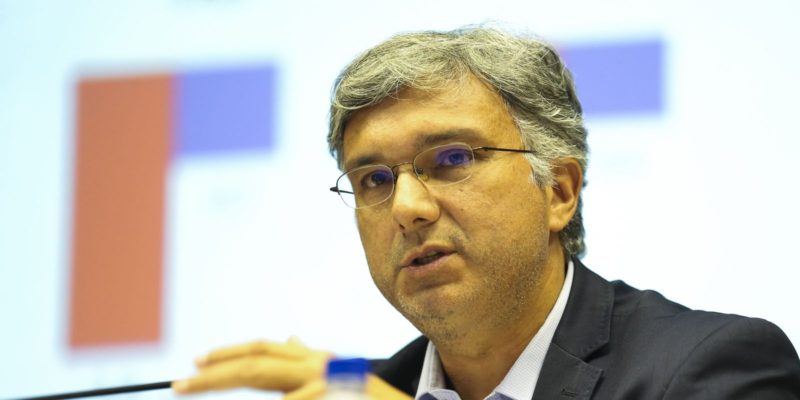 Auxílio Brasil de 2023 deverá ser de R$ 400, diz secretário do Tesouro