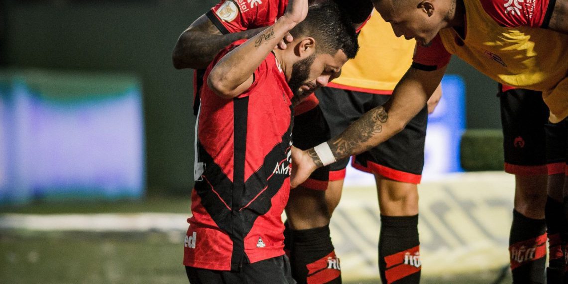 Copa do Brasil: Atlético-GO derrota Goiás e se garante nas quartas