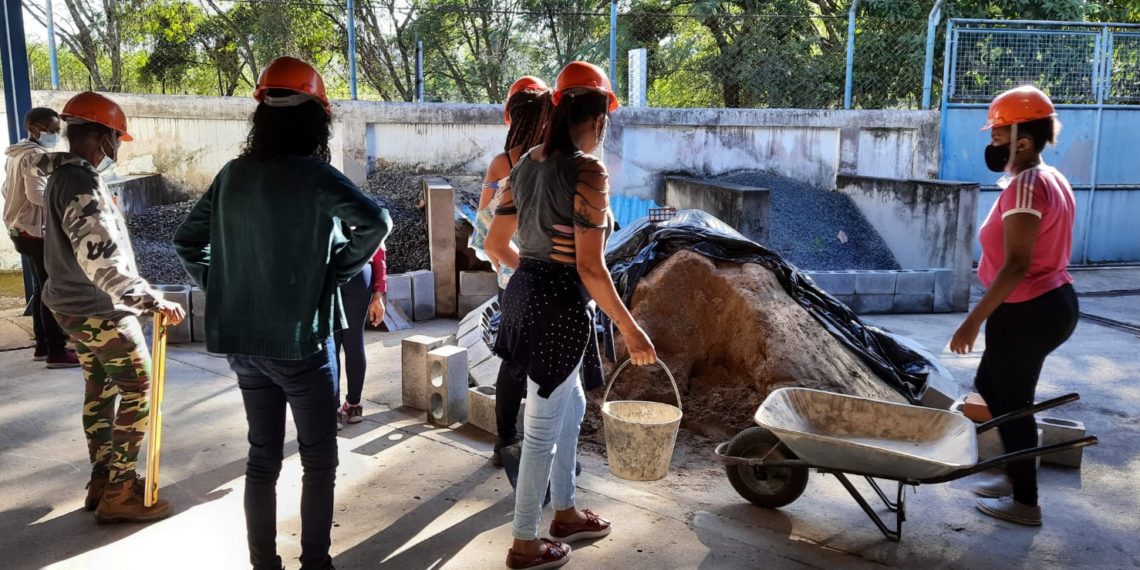 'Mulheres Mãos à Obra' abre inscrições em Volta Redonda