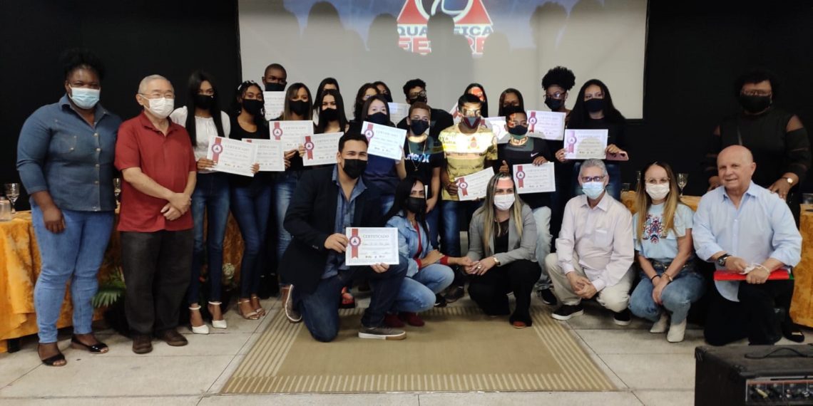 Programa ‘Qualifica Fevre’ forma primeiras turmas do curso de Qualificação Profissional em Assistente Administrativo