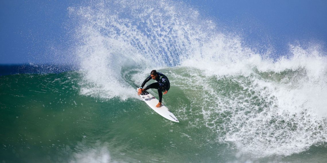 Etapa de Jeffreys Bay começa com três brasileiros brilhando