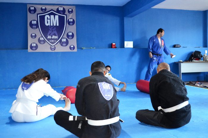 GUARDAS CIVIS MUNICIPAIS RECEBEM TREINAMENTO DE JIU-JITSU EM RESENDE