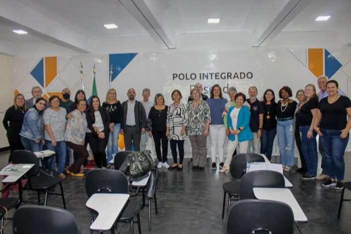 NOVOS MEMBROS DO CONSELHO MUNICIPAL DE EDUCAÇÃO DE RESENDE SÃO EMPOSSADOS
