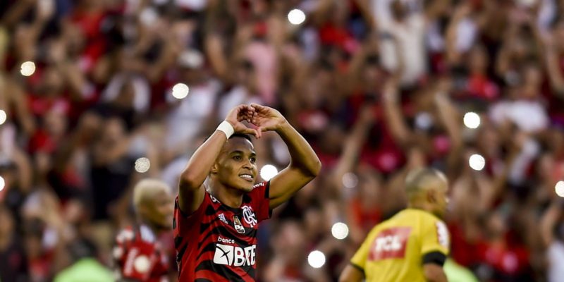 Em confronto de reservas, Flamengo goleia Athletico-PR por 5 a 0