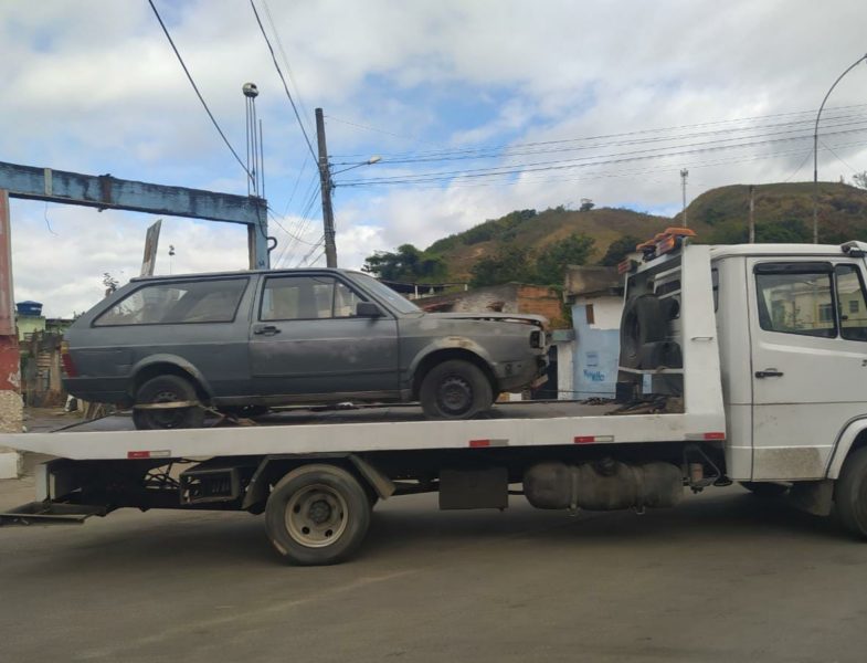 Guarda Municipal retira veículos abandonados das ruas de Barra Mansa – Barra Mansa
