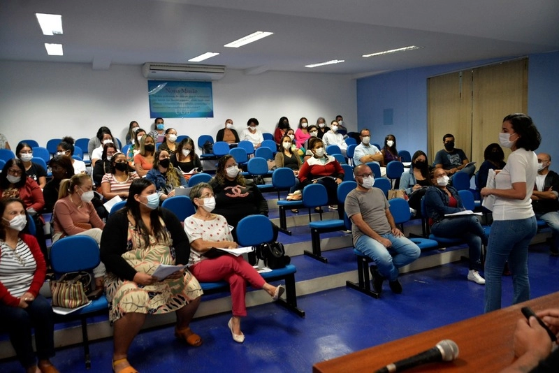 Volta Redonda capacita profissionais e marca início da ‘Multivacinação’ para segunda-feira Volta Redonda capacita profissionais e marca início da ‘Multivacinação’ para segunda-feira