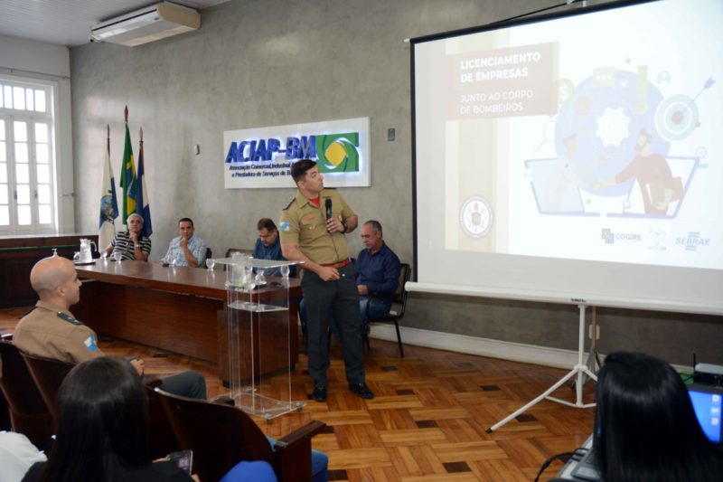 Prefeitura de Barra Mansa apoia palestra sobre licenciamento junto aos Bombeiros – Barra Mansa