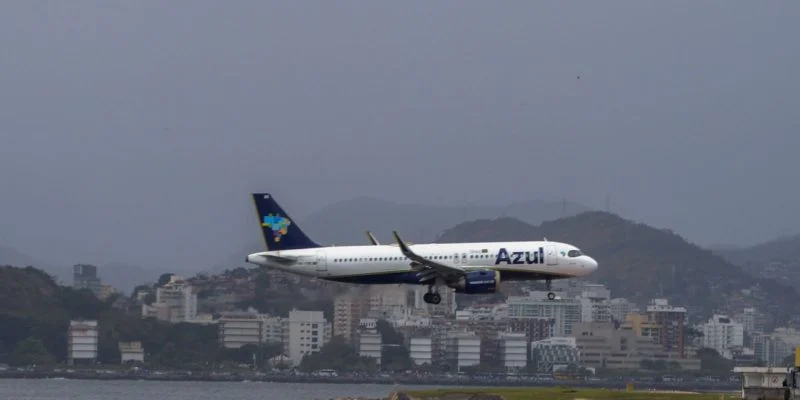 Petrobras reduz preço da gasolina de aviação