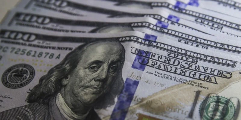 Dólar fecha a R$ 5,13 com expectativas sobre inflação nos EUA