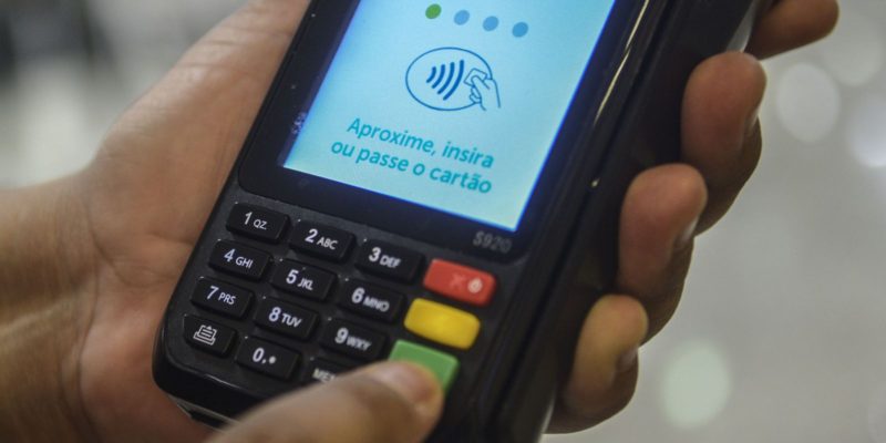 Pagamentos com cartões crescem 36,5% no primeiro semestre