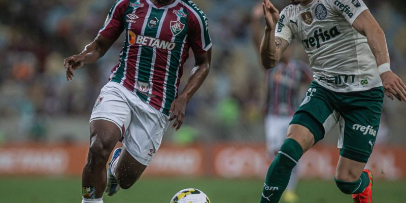 Brasileiro: Palmeiras sai na frente com golaço, mas Flu empata em casa