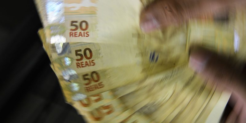 Beneficiários com NIS de final 8 recebem Auxílio Brasil