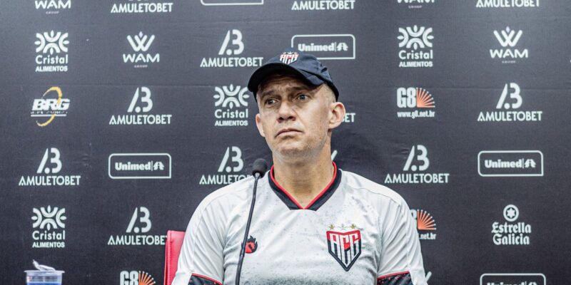 Técnico Eduardo Baptista deixa Atlético-GO após 5 derrotas seguidas