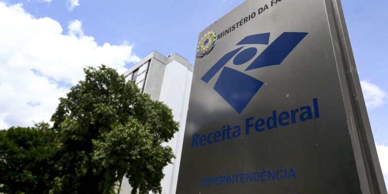 Arrecadação federal chega a R$ 172,31 bilhões em agosto