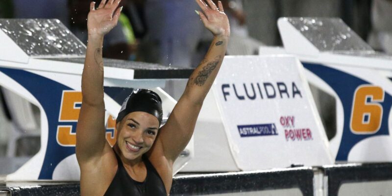 Jhennifer Conceição bate recorde sul-americano nos 50 m estilo peito