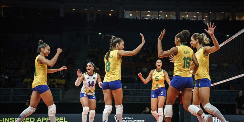 Brasil bate Colômbia e avança à 2ª fase do Mundial de Vôlei Feminino