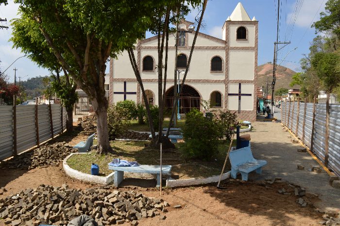 PREFEITURA DE RESENDE INICIA OBRAS DE REVITALIZAÇÃO DA PRAÇA SÃO BENEDITO, EM ENGENHEIRO PASSOS