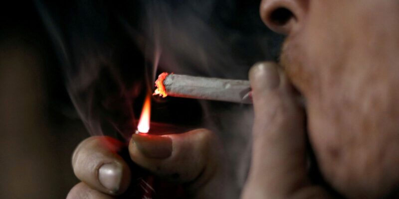 Quase 40% dos brasileiros fumantes consomem 11 ou mais cigarros ao dia