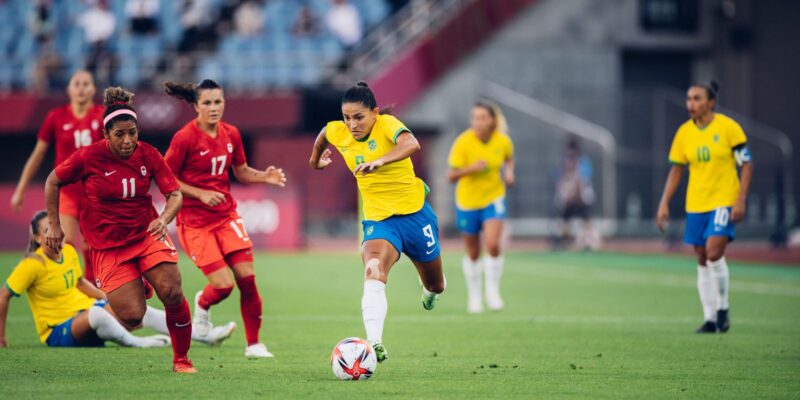 Seleção feminina enfrenta o Canadá em amistosos preparatórios
